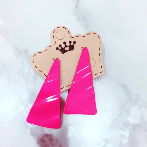 Vintage Jewelry - Hot Pink 80s Style Earrings
